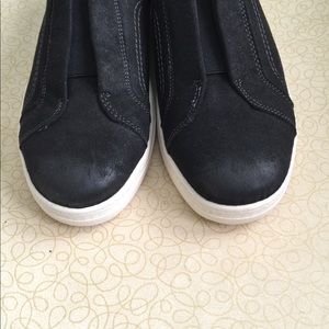 earth spirit house shoes